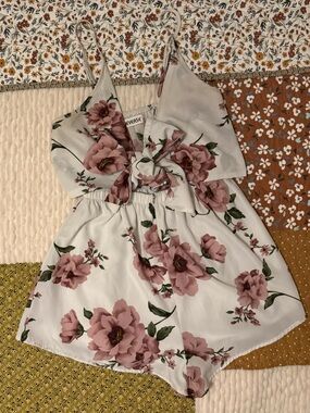 Reverse Cream Floral Tie-Front Romper with Dusty Rose Blooms